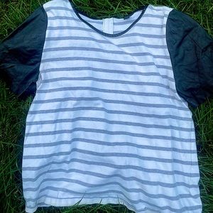 Ann Taylor shirt. Size M.